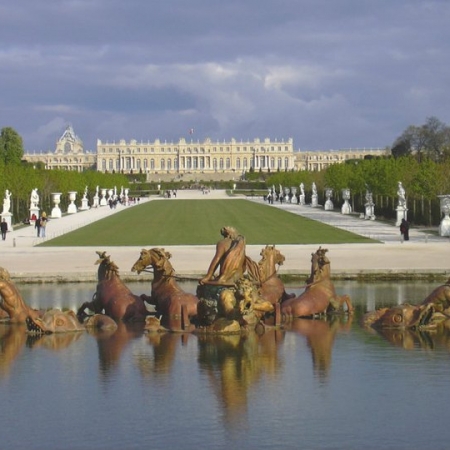 le_chateau_de_versailles_vue_en_perspective